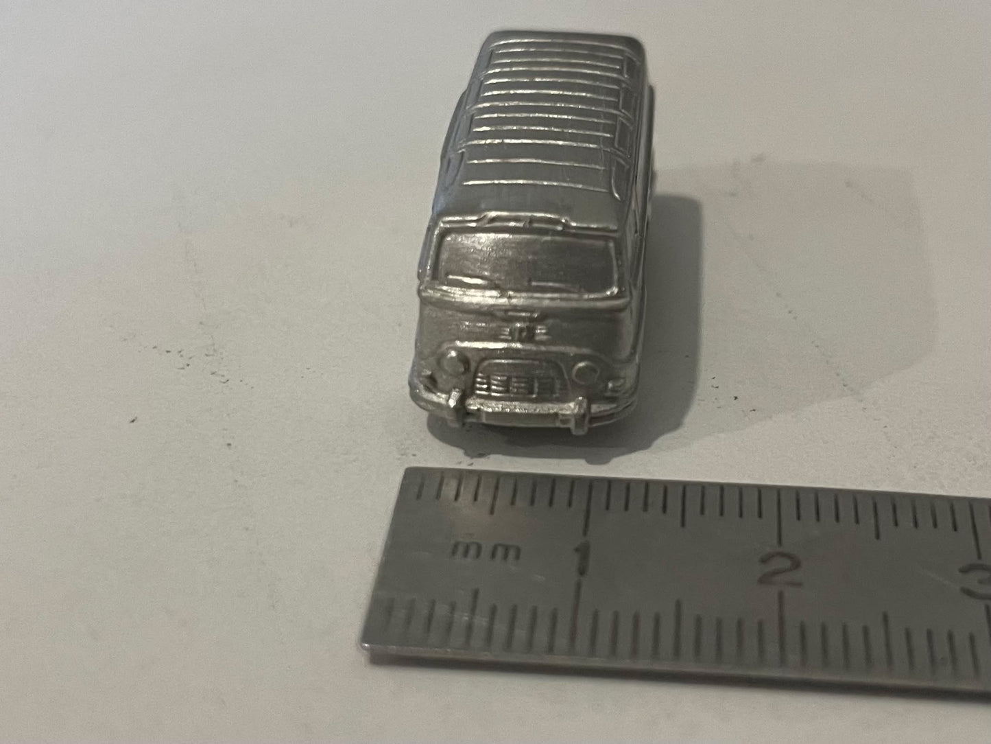 miniature estafette basse brute