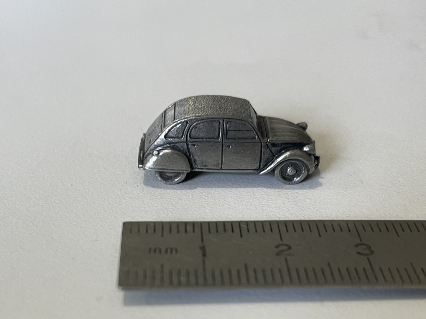 Miniature Citroen 2CV6 de 1970