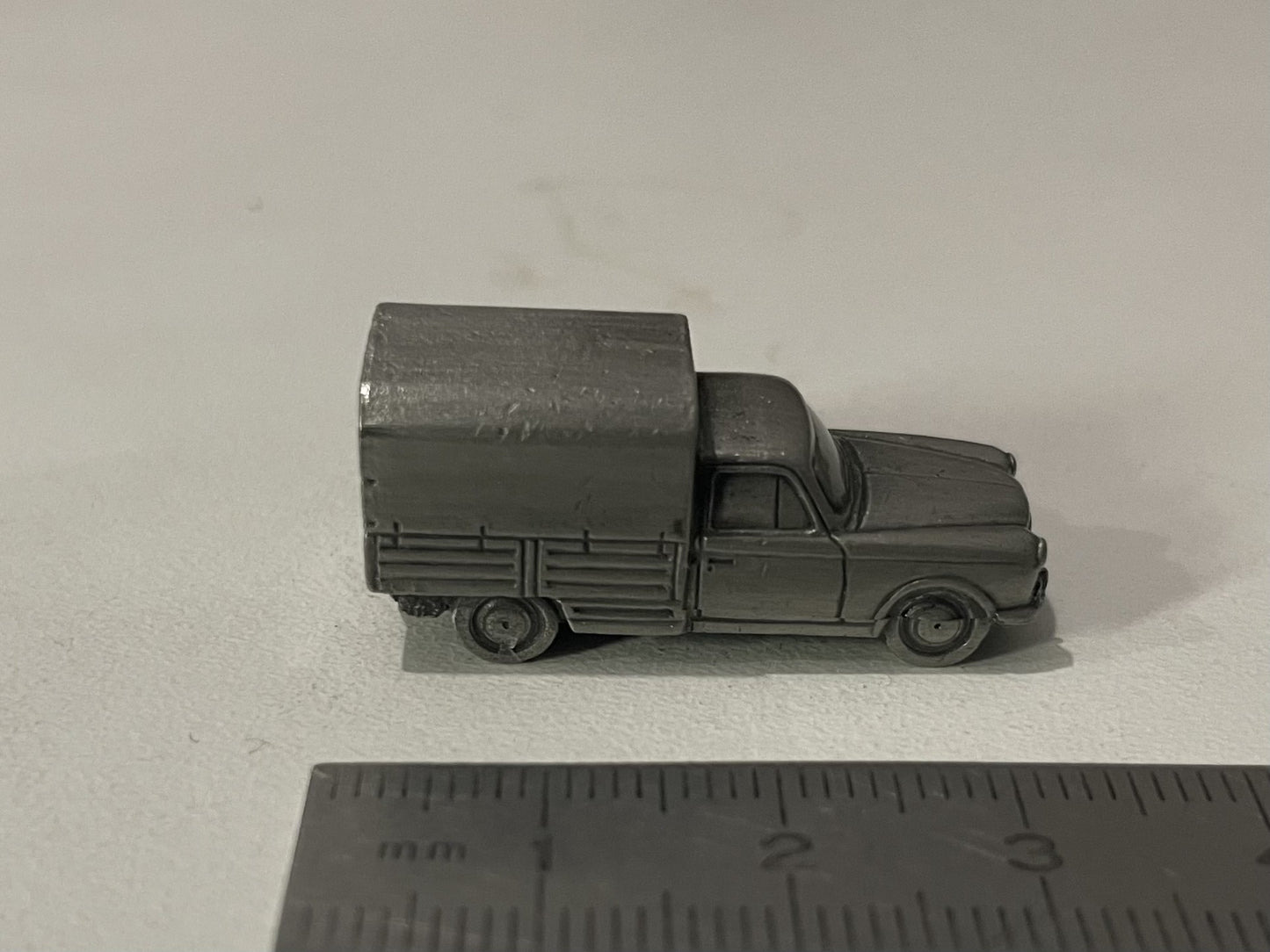Miniature Peugeot 403 U8 de 1960 vernie