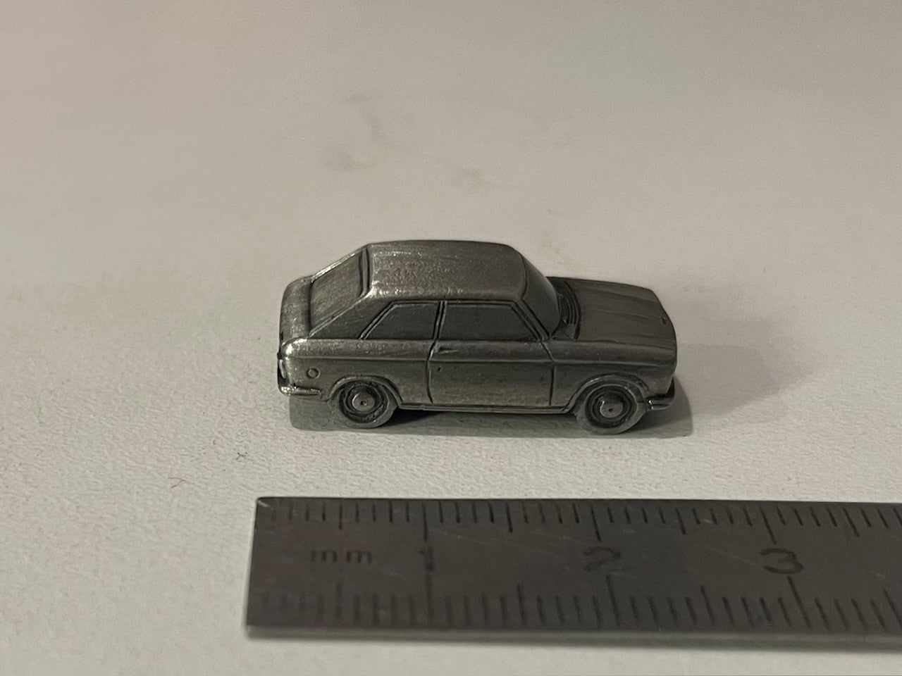 Miniature Peugeot 304 coupé de 1972 vernie