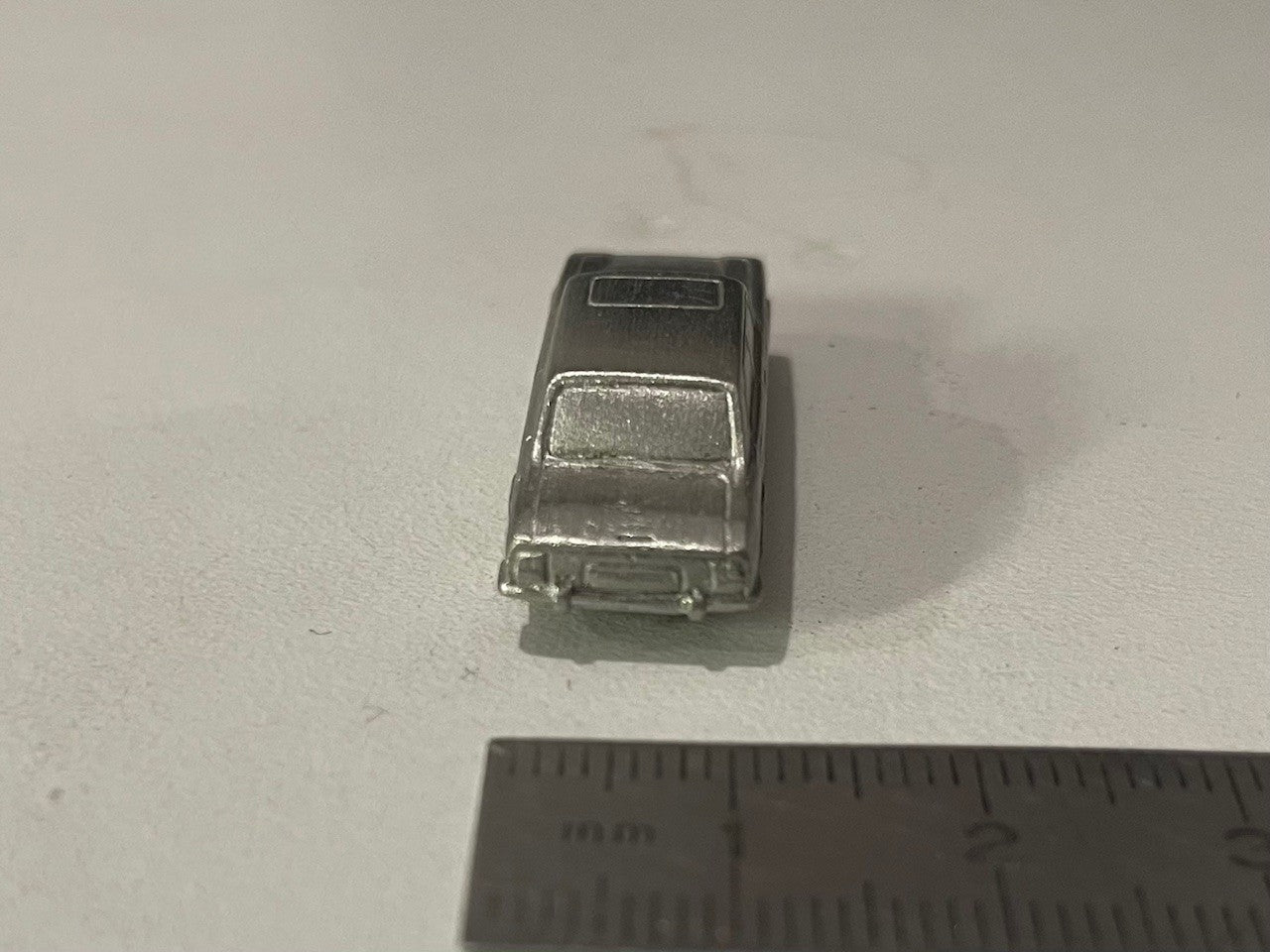 Miniature Peugeot 504 de 1971 brute