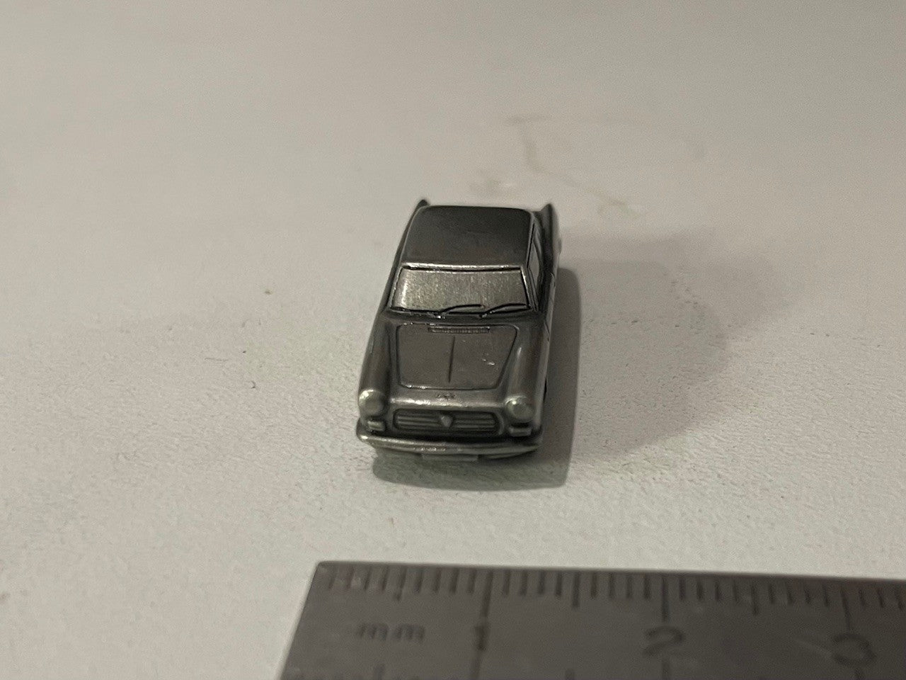 Miniature Peugeot 404 coupé de 1964 vernie