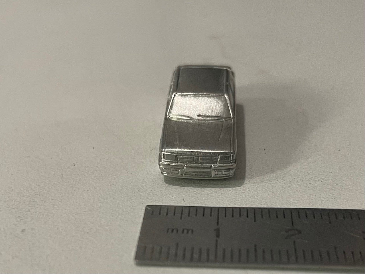 Miniature Peugeot 309 GTI 16 de 1990 brute