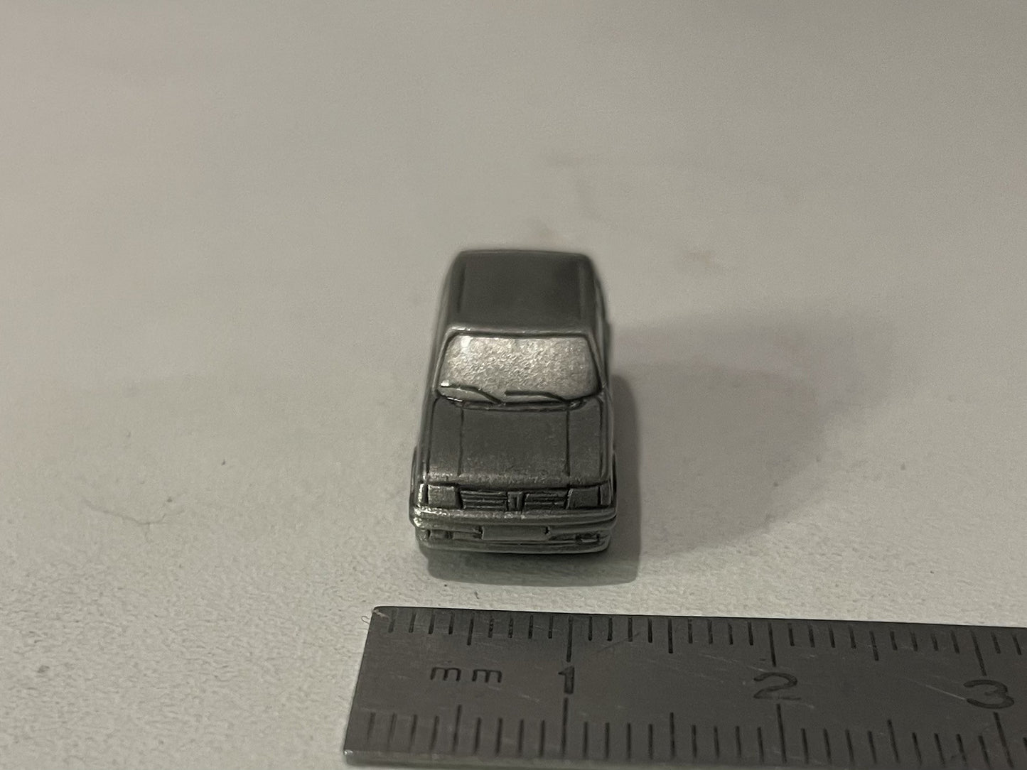 Miniature Peugeot 205 GTI 1.6 de 1986 vernie