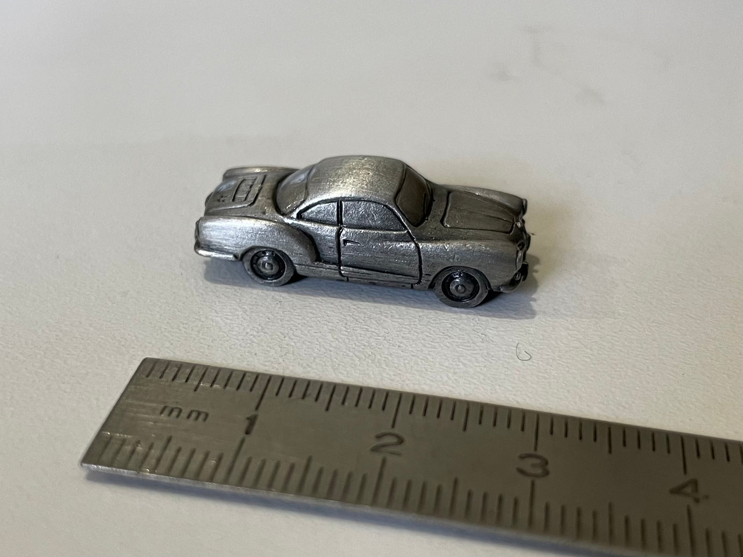 miniature Karmann Ghia VW vernie