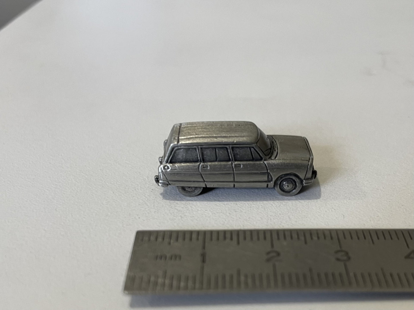 Miniature Citroen Ami8 break de 1970