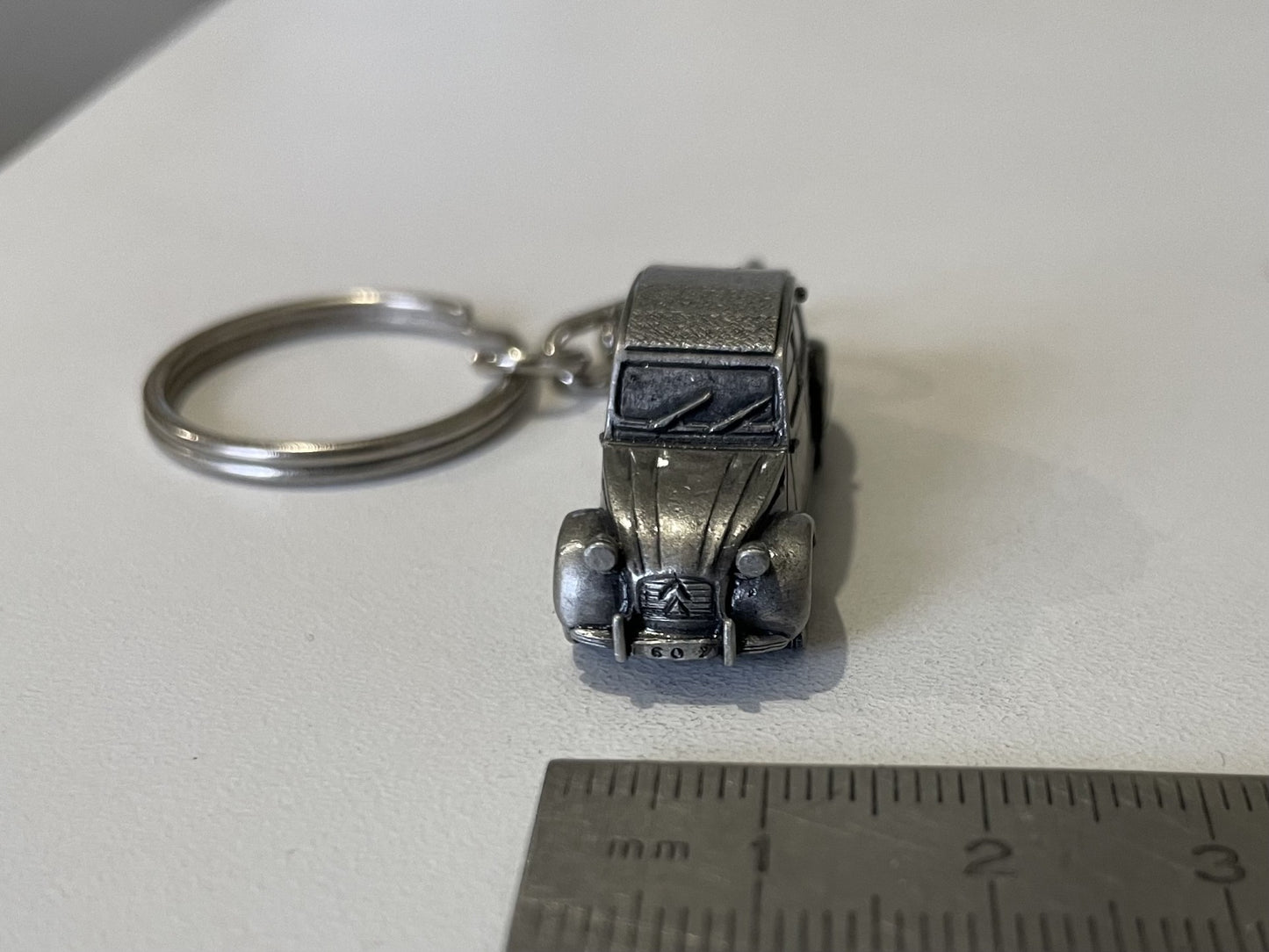 Porte-clés Citroen 2CV de 1961 PRESTIGE