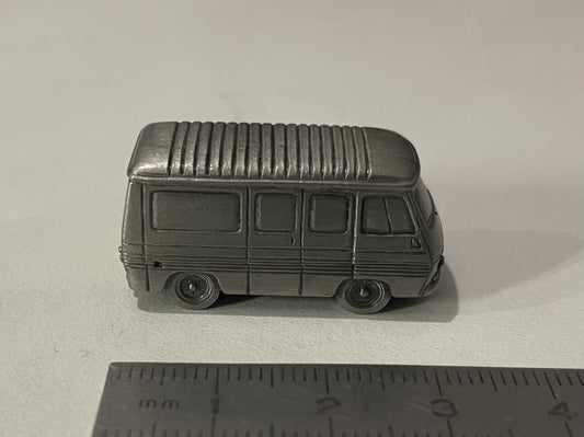 Miniature Peugeot J7 de 1965 vernie