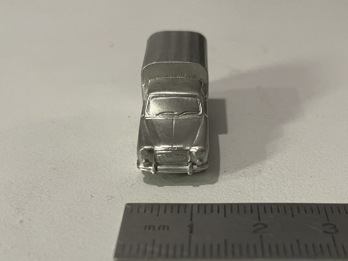 Miniature Peugeot 403 U8 de 1960 brute