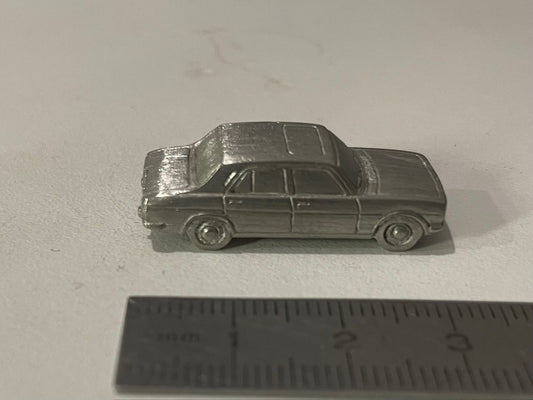 Miniature Peugeot 504 de 1971 brute