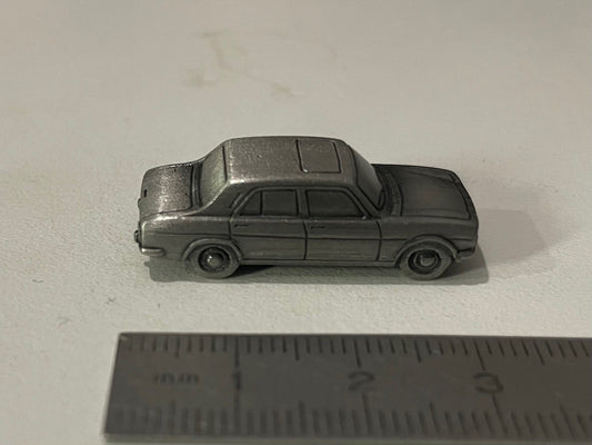 Miniature Peugeot 504 de 1971 vernie