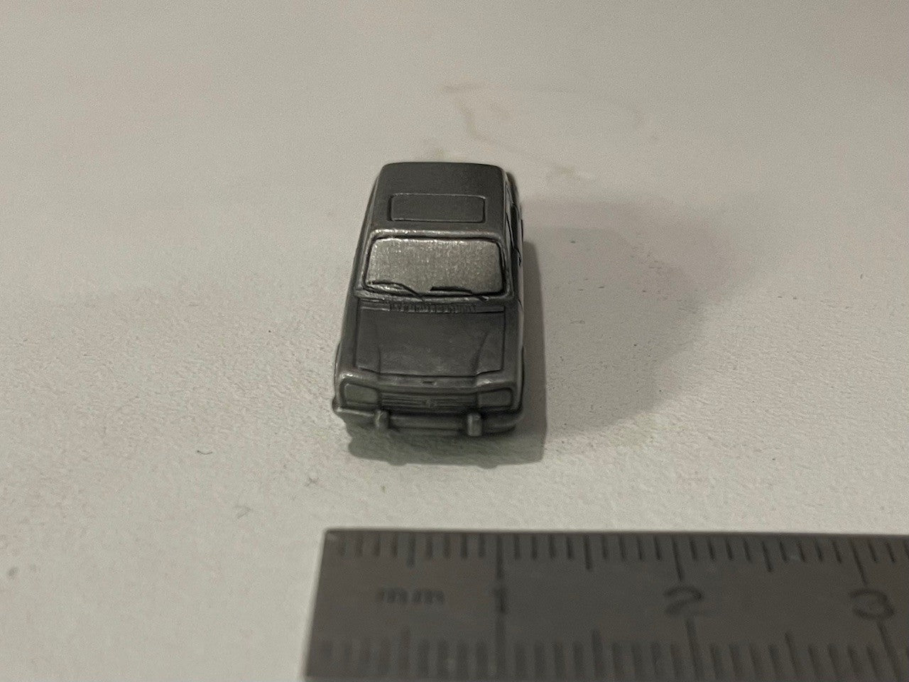 Miniature Peugeot 504 de 1971 vernie