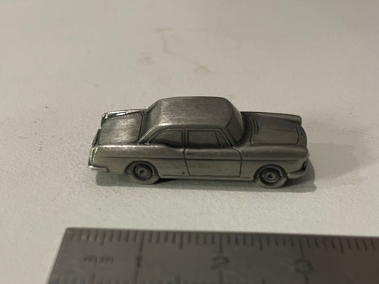 Miniature Peugeot 404 coupé de 1964 vernie
