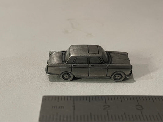 Miniature Peugeot 404 de 1961 vernie