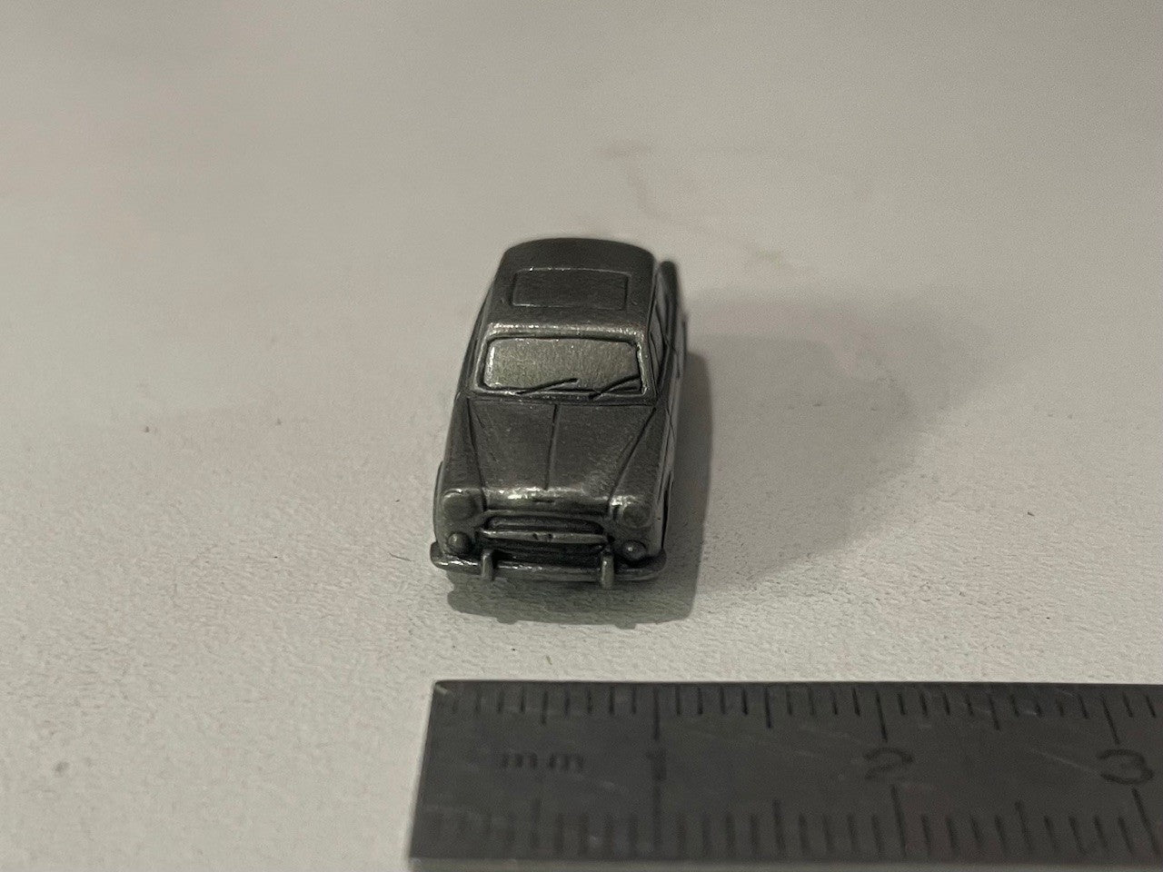 Miniature Peugeot 403 de 1957 vernie