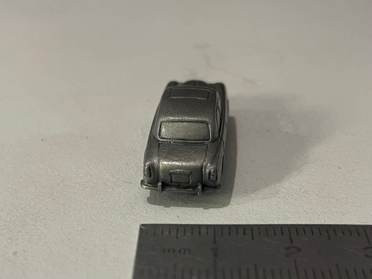 Miniature Peugeot 403 de 1957 vernie