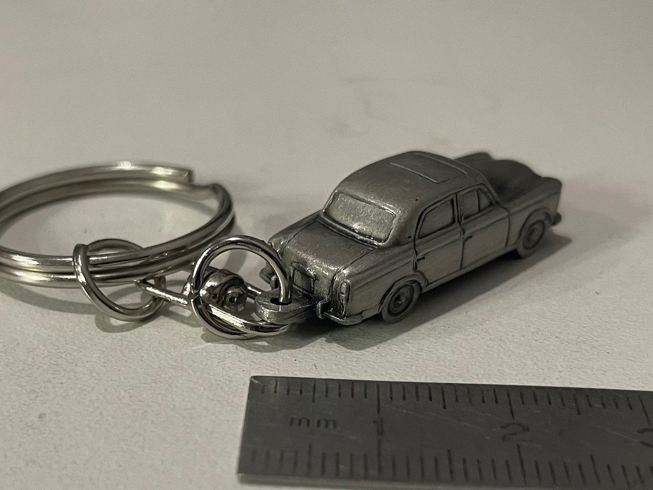 Porte-clés Peugeot 403 de 1957