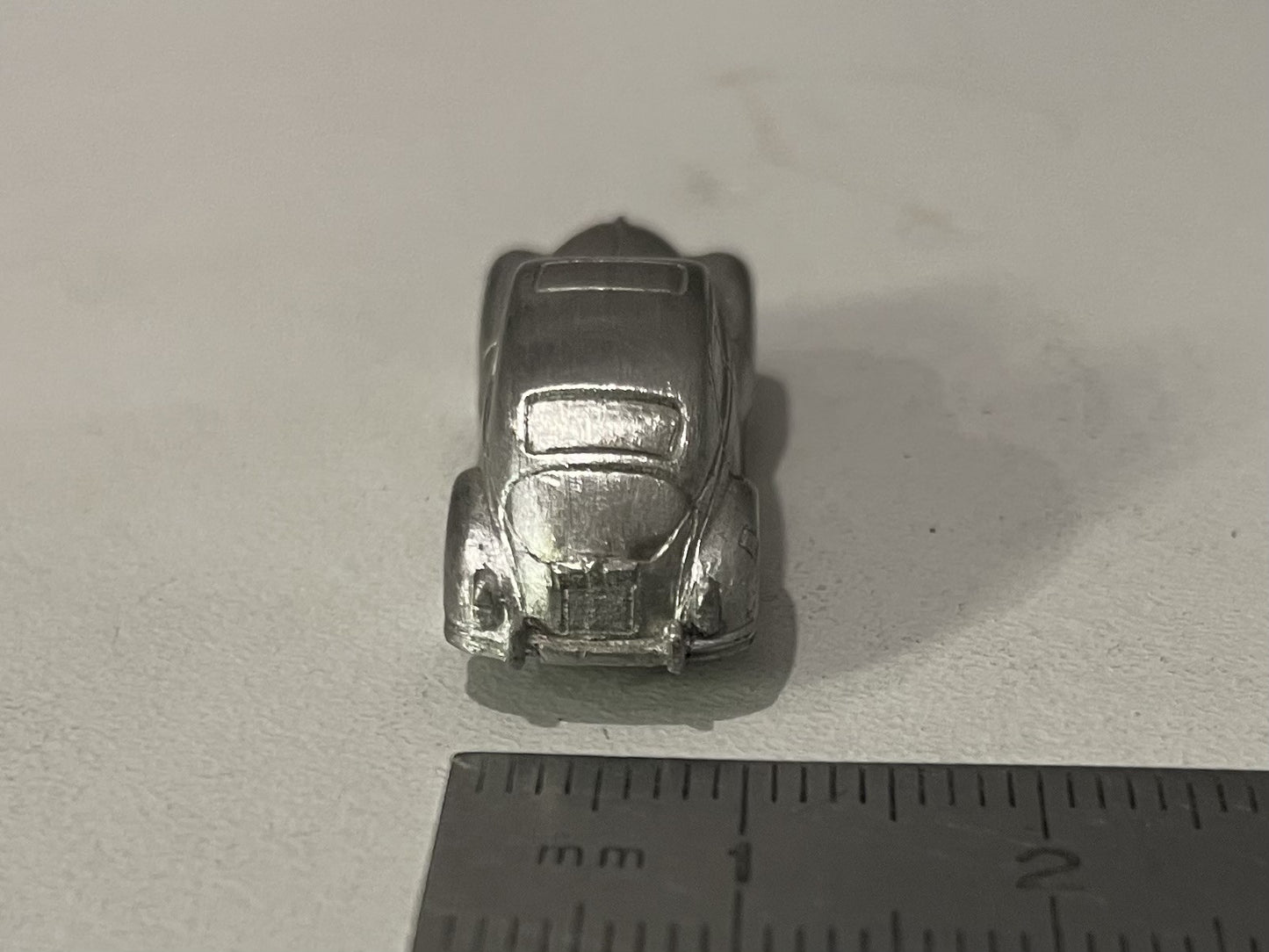 Miniature Peugeot 203 de 1957 brute