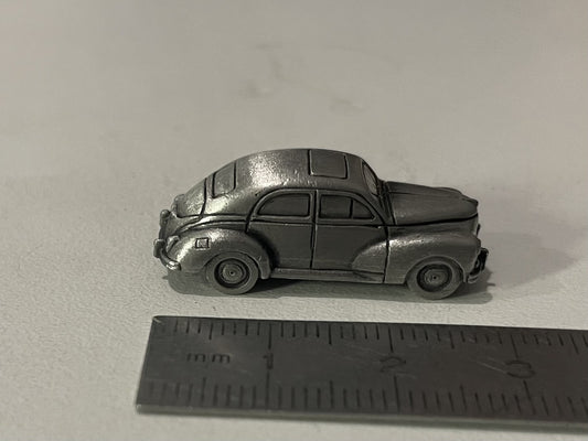 Miniature Peugeot 203 de 1957 vernie