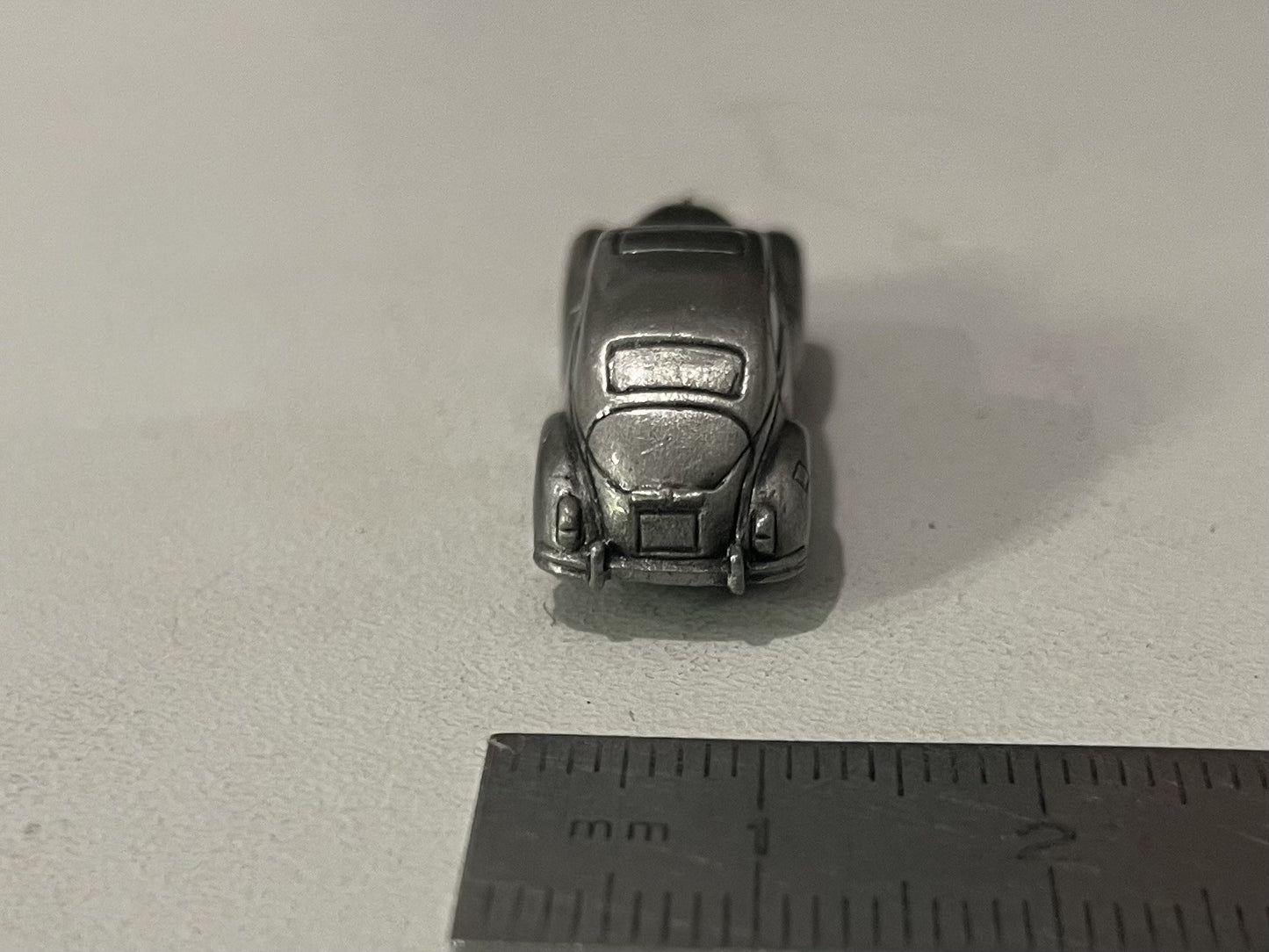 Miniature Peugeot 203 de 1957 vernie