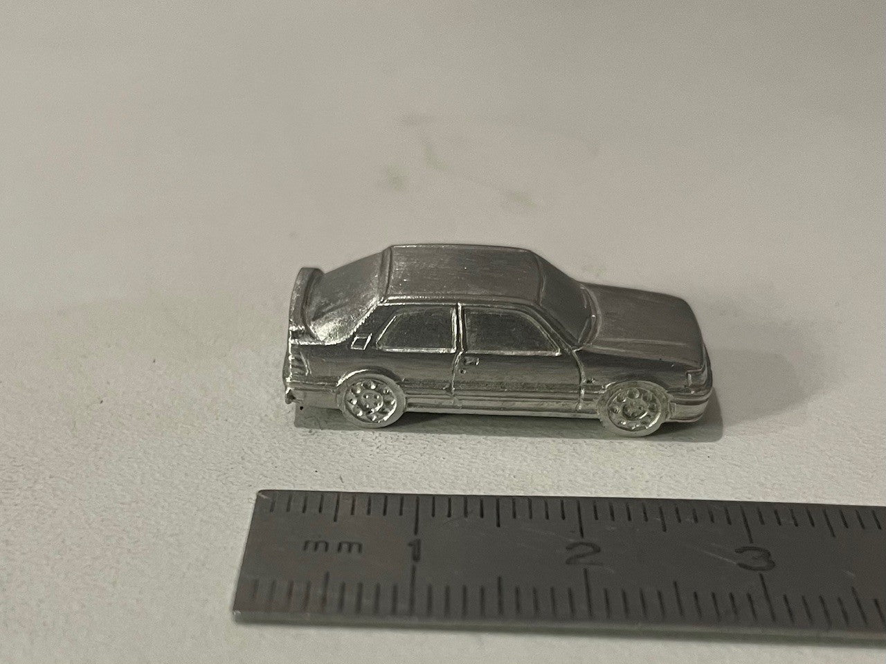 Miniature Peugeot 309 GTI 16 de 1990 brute